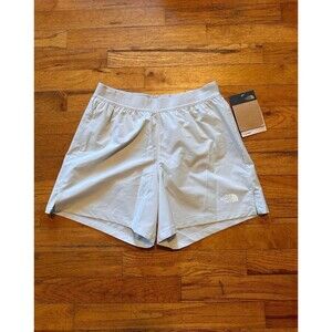 NWT North Face Womens Flashdry Wander Short in Meld Grey - XS
